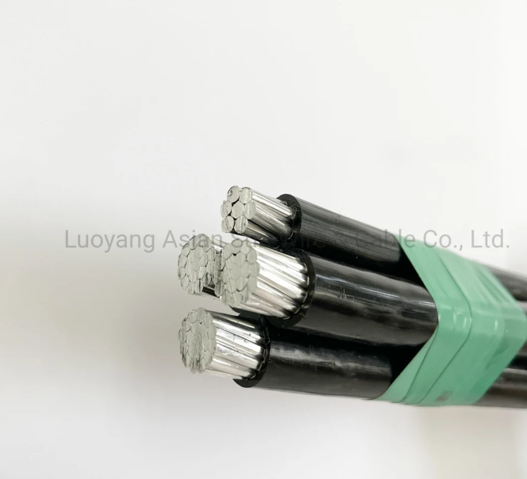 La antena del cable de ABC lió el cable con el aislamiento de XLPE/PVC