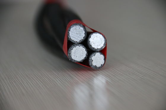 voltaje de aluminio liado aéreo de Insulated Pvc Low del conductor del cable 0.6/1kv