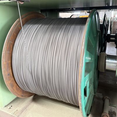 Cable de núcleo de acero revestido de aluminio de alta resistencia para conductores aéreos ACSR/AW – Trefilado de precisión, resistente a la corrosión, conforme a ASTM B549